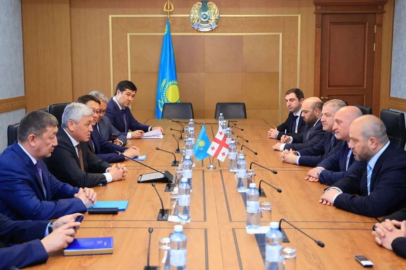 Қарағанды мен Гори бауырлас қалаларға айналады