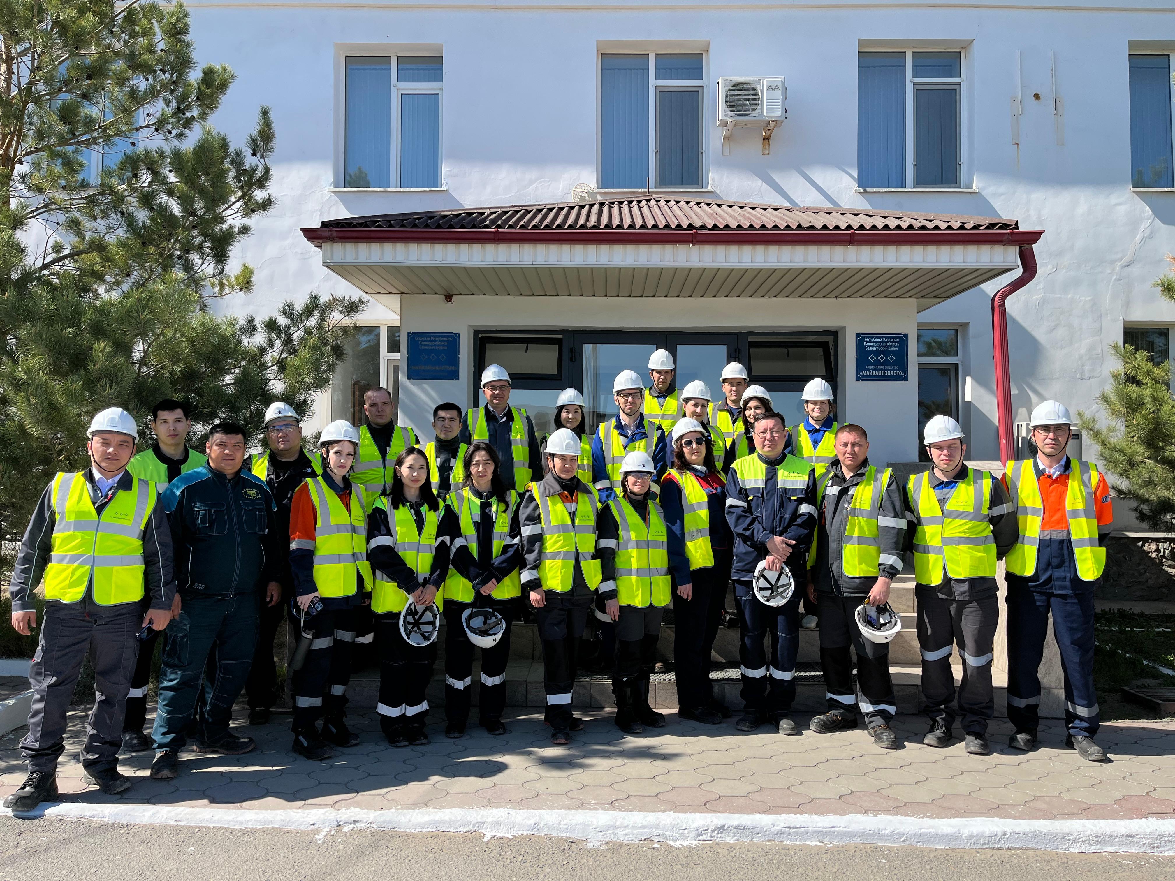 Павлодар облысында Дүниежүзілік еңбекті қорғау күні қарсаңында кәсіпорындардың техникалық басшыларымен кездесу өткізілді