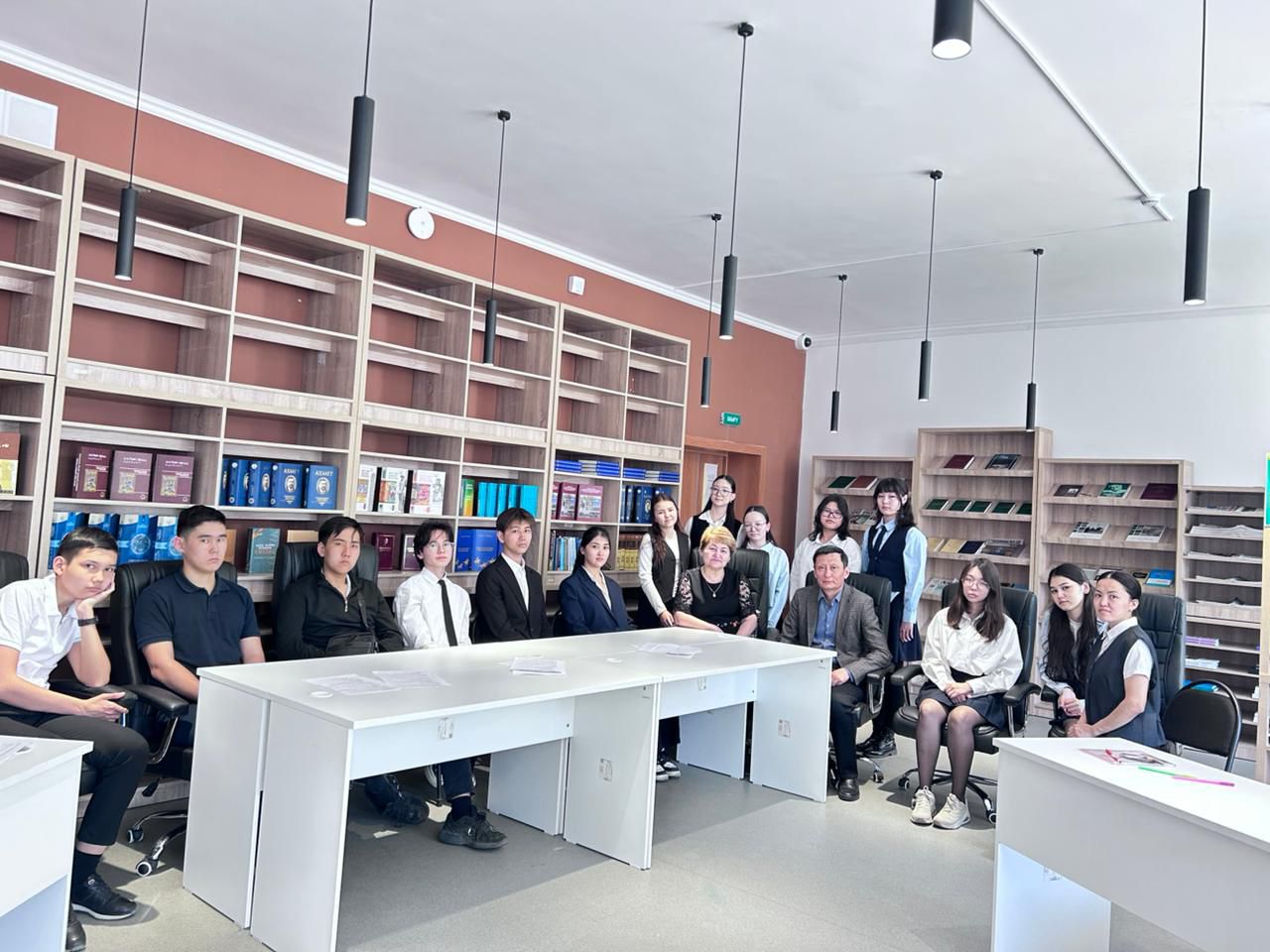 СРЕДИ МОЛОДЫХ ИЗБИРАТЕЛЕЙ ПРОШЛИ ДЕБАТЫ НА ТЕМУ «ПОДДЕРЖКА КОМПЛЕКСНЫХ РЕФОРМ, НАПРАВЛЕННЫХ НА ПОВЫШЕНИЕ ЭФФЕКТИВНОСТИ ВЫБОРОВ».