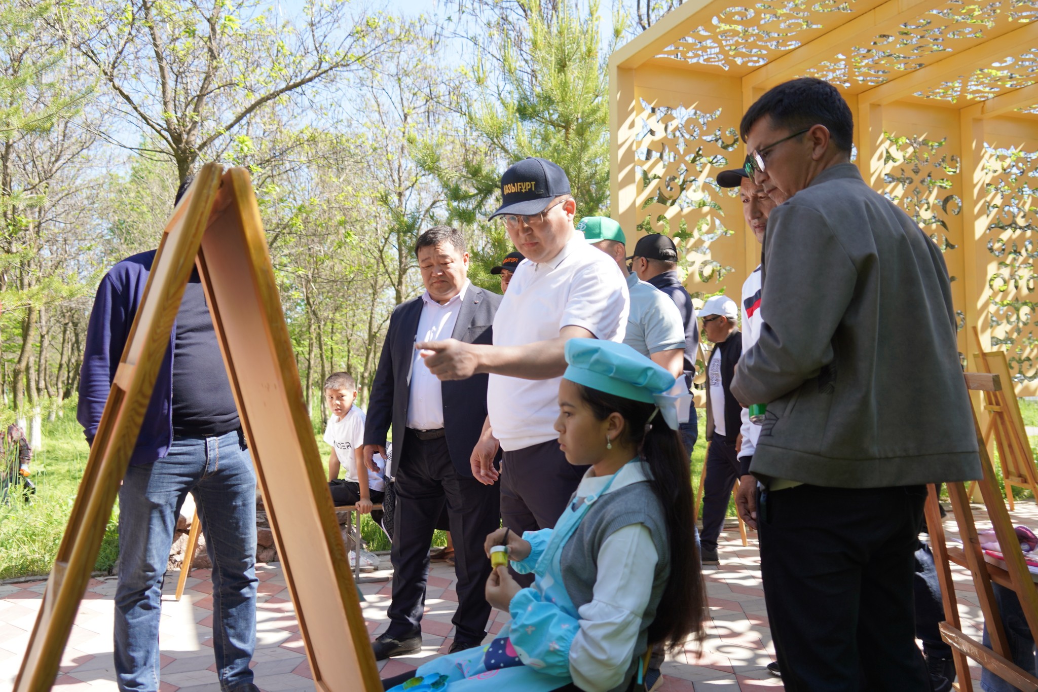 ТАЗА ҚАЗАҚСТАН: ҚАЗЫҒҰРТТА 1 000 ТҮП АҒАШ КӨШЕТТЕРІ ЕГІЛІП, АУҚЫМДЫ СЕНБІЛІККЕ 10 000 АДАМ ҚАТЫСТЫ