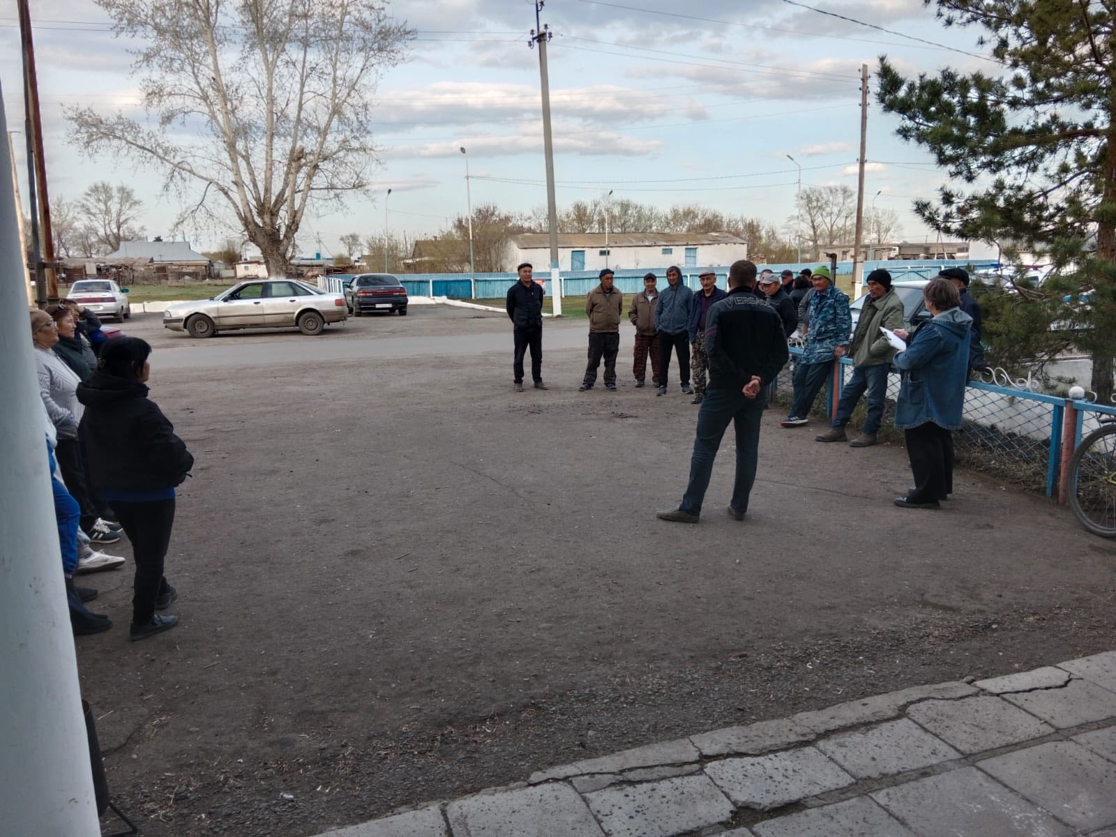 📌 2026 жылғы 23 сәуір күні Новоселовка ауылында азаматтардың ауылдық жиыны өтті.