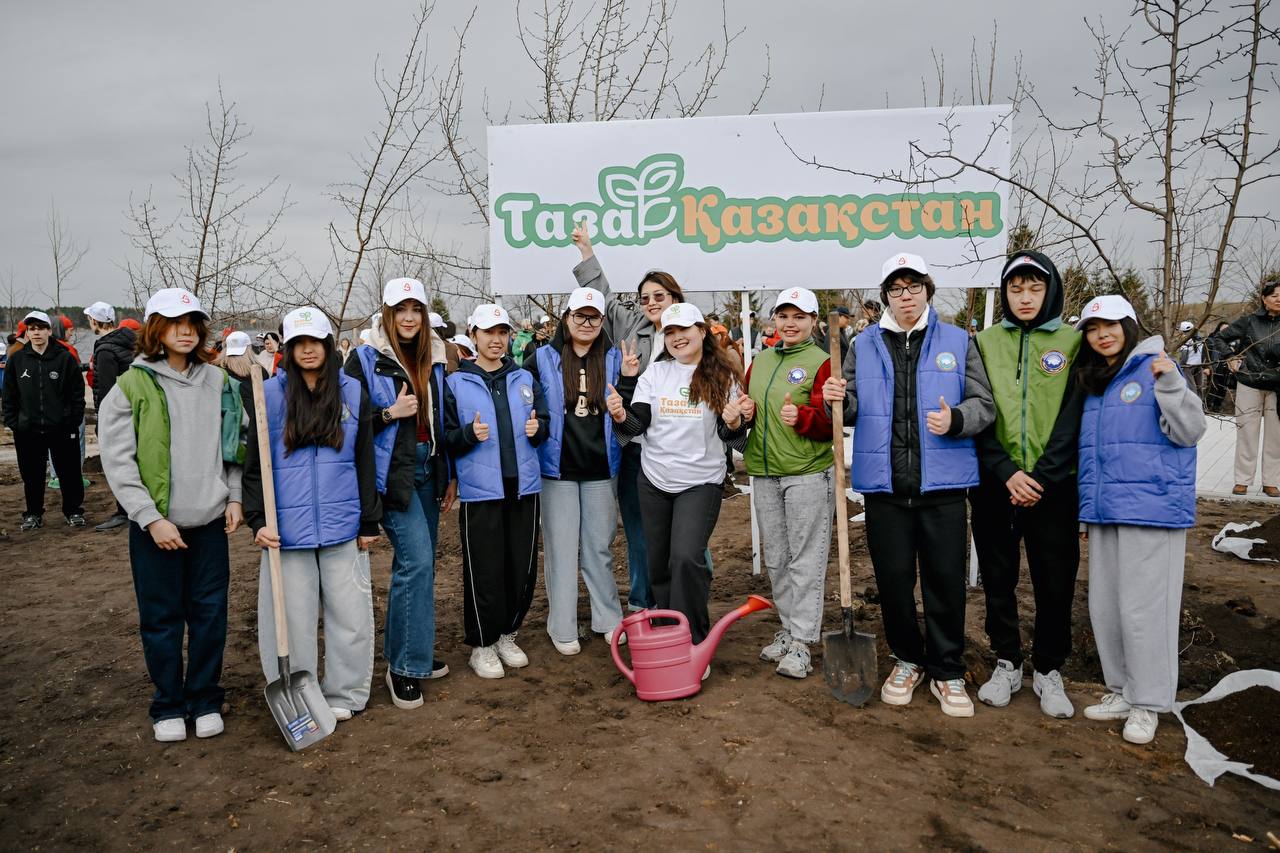 70 000 ағаш бір күнде: СҚО «Таза Қазақстан» ауқымды жасыл акциясына шықты