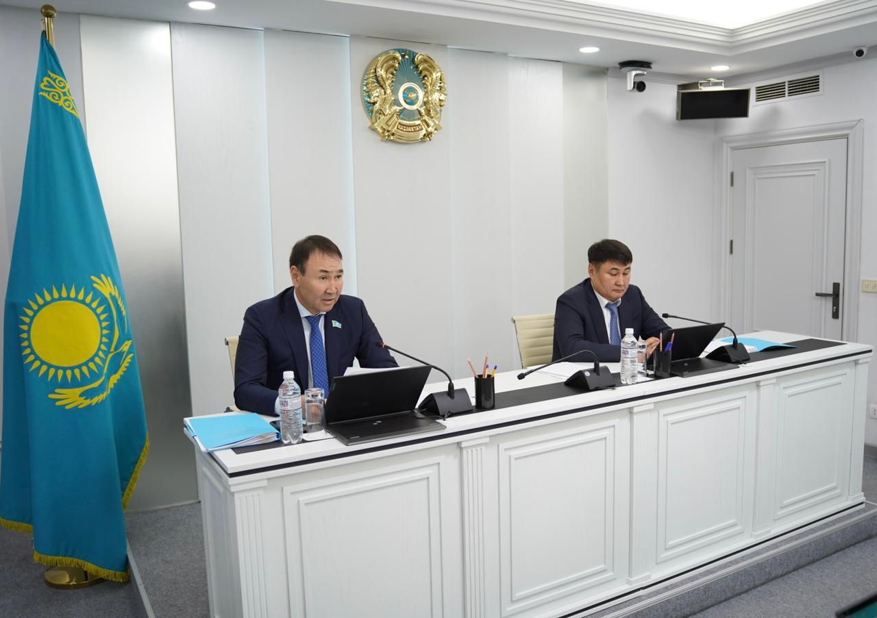 Мәслихаттың салық салу, қолжетімді ортаны қамтамасыз ету және әлеуметтік маңызы бар жобалар мәселелері жөніндегі кезектен тыс сессиясы туралы (24.04.2026)