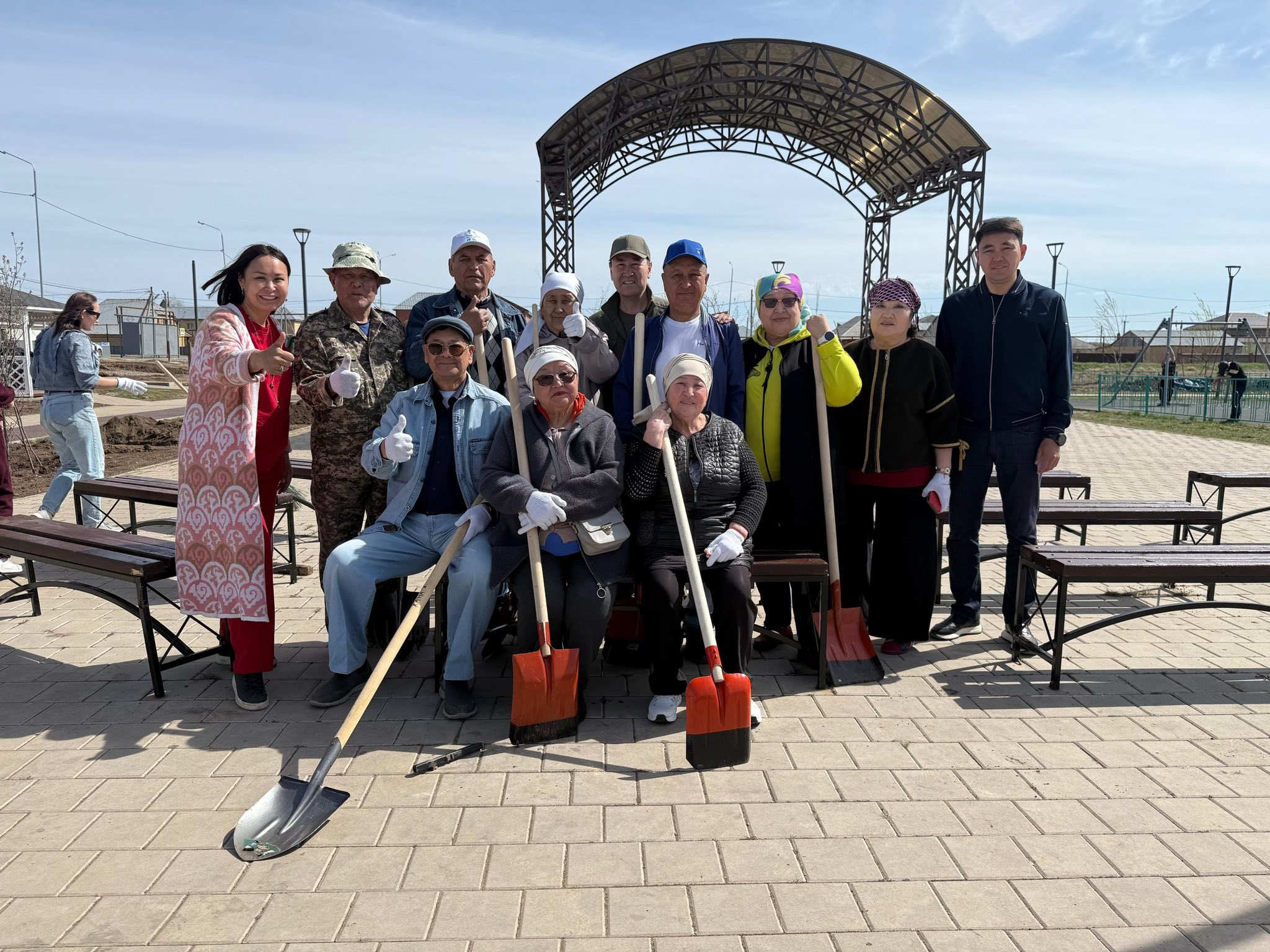 Мәслихат депутаттары «Үркер» тұрғын алабында сенбілік өткізді» (25.04.2026)