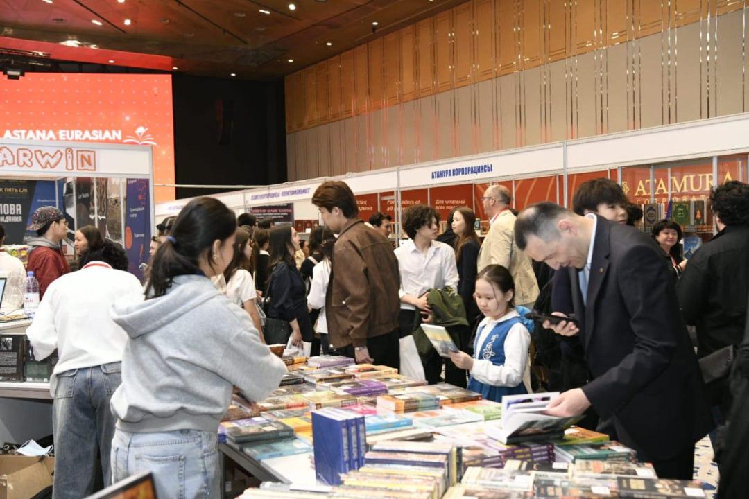 «Astana Eurasian Book Fair – 2026»: халықаралық кітап көрме-жәрмеңкесіне 20 мыңға жуық адам қатысты