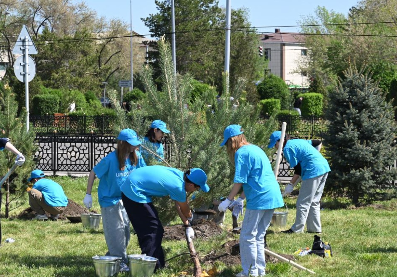 «Жасыл желек» республикалық акциясы: Жетісуда 8 мыңнан астам ағаш отырғызылды