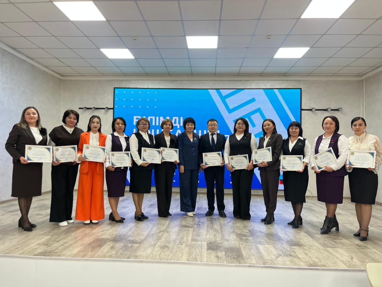 Ауданның орта білім ұйымының жас басшылары үшін  ауқымды семинар өтті.