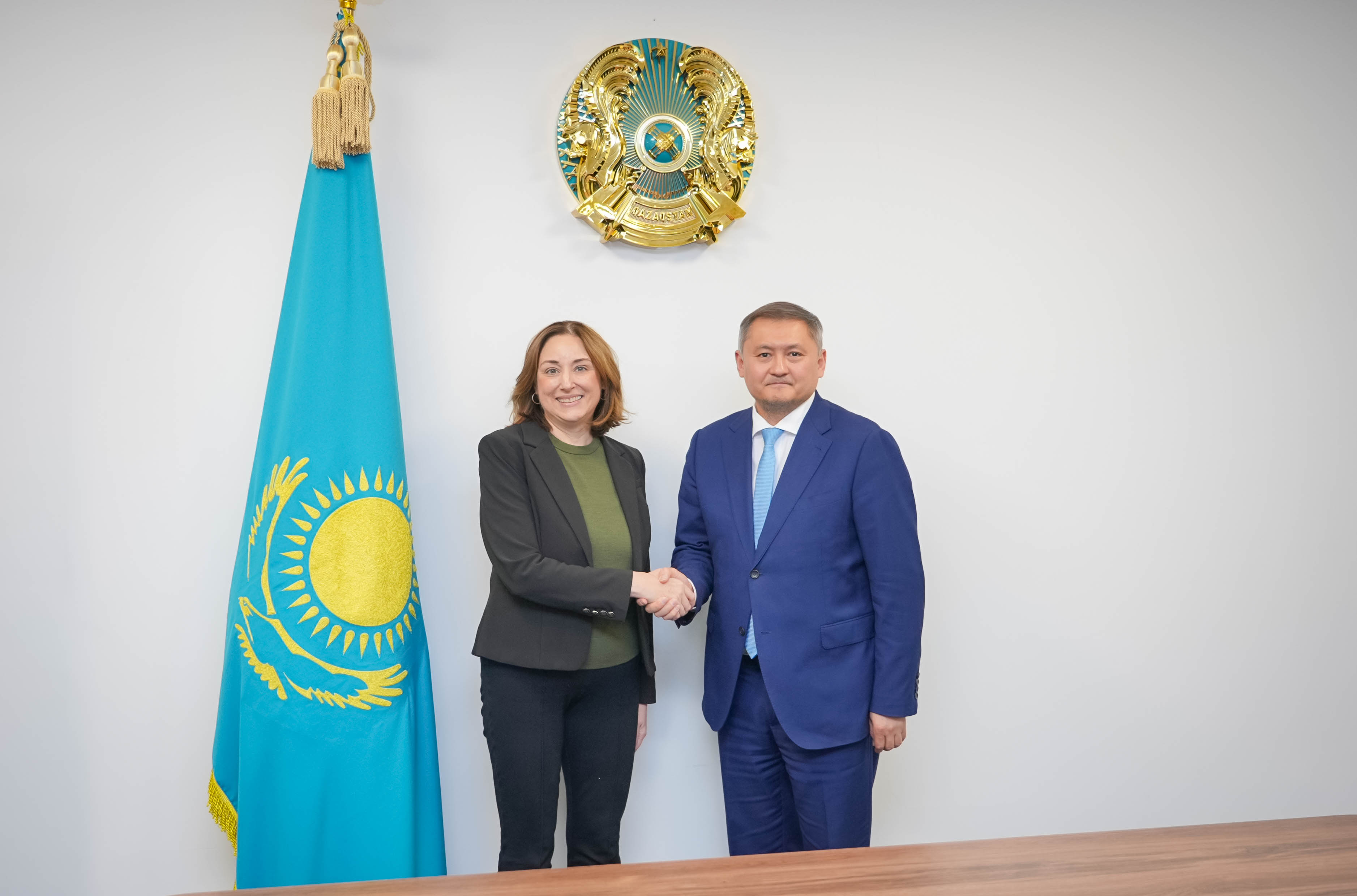 Ғылым және жоғары білім министрі Қазақстандағы АҚШ Елшісімен кездесті