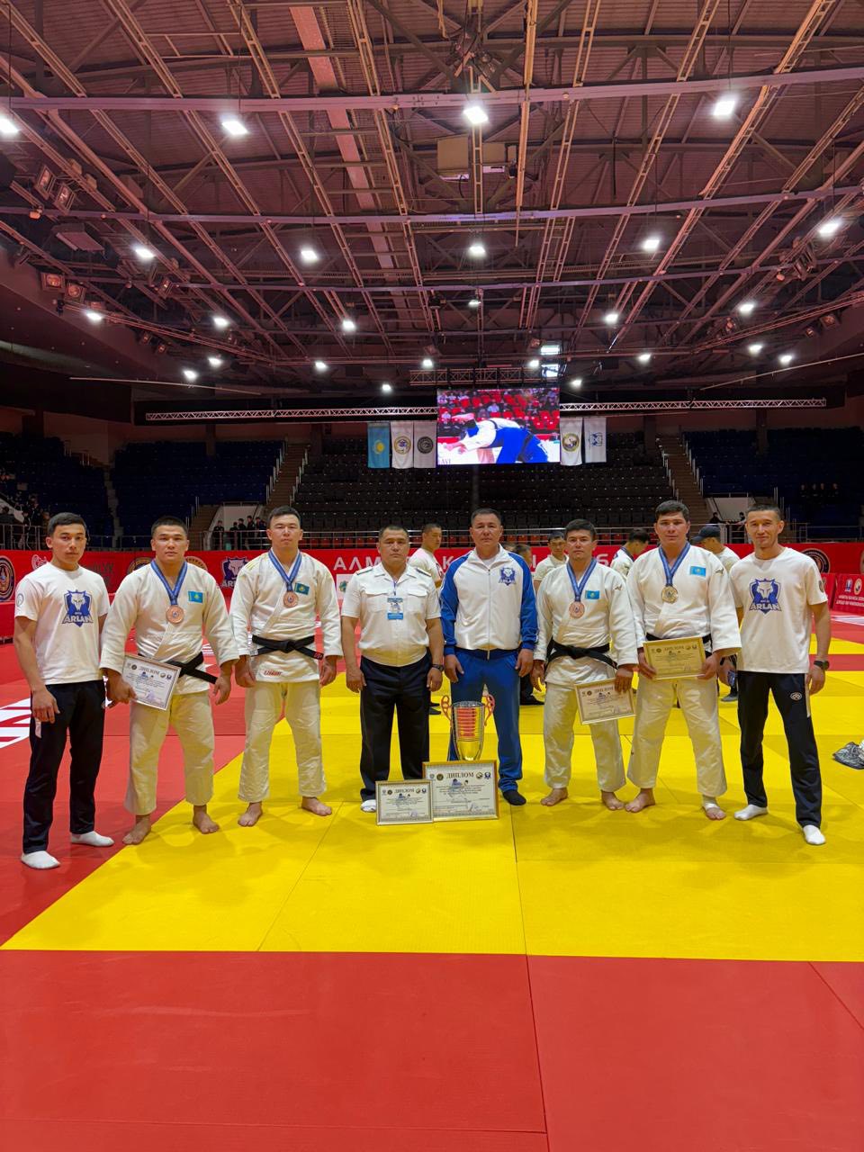 Алматы қаласында Қазақстан Республикасы Ішкі істер министрлігі қызметкерлері арасында өткен дзюдодан республикалық чемпионат аяқталды.