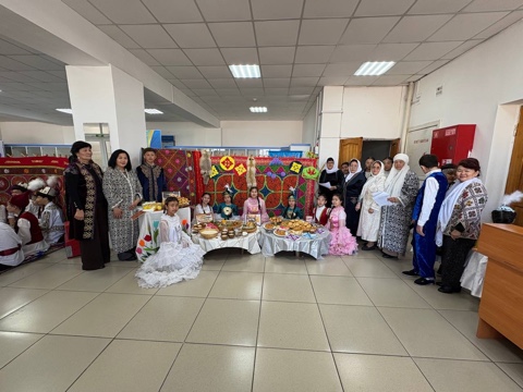 «Дәстүр ырғағында: этнофестивальде 250-ден астам қатысушы»