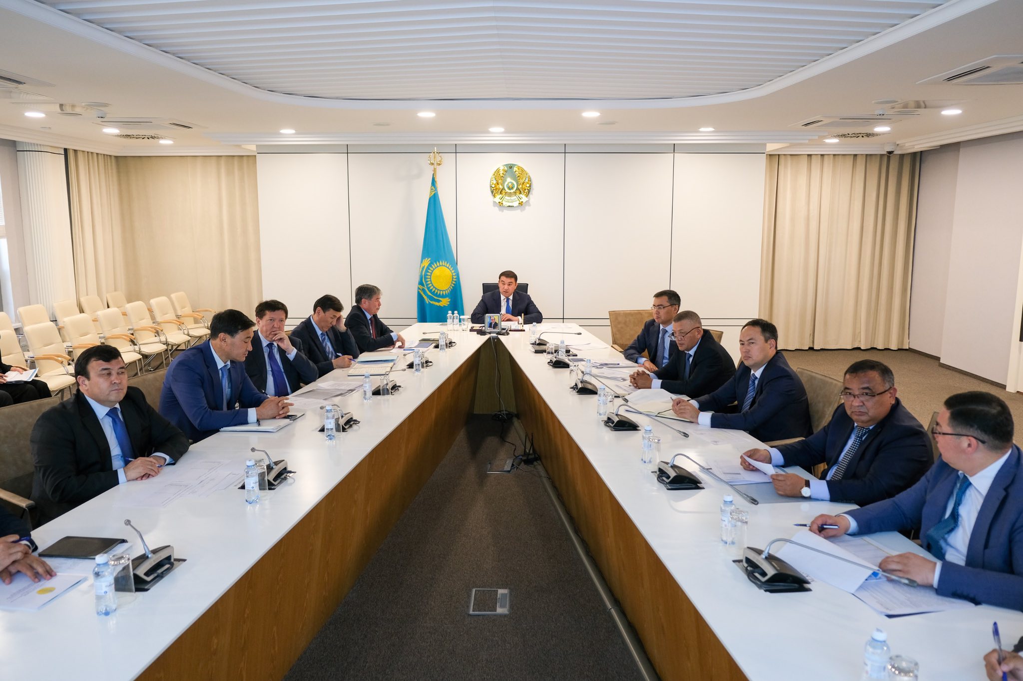 ТҮРКІСТАН ОБЛЫСЫНДА ШЕГІРТКЕГЕ ҚАРСЫ ПРЕПАРАТТАРДЫҢ САПАСЫ ҚАТАҢ БАҚЫЛАУҒА АЛЫНЫП, ЖҰМЫС ЖАНДАНА ТҮСТІ