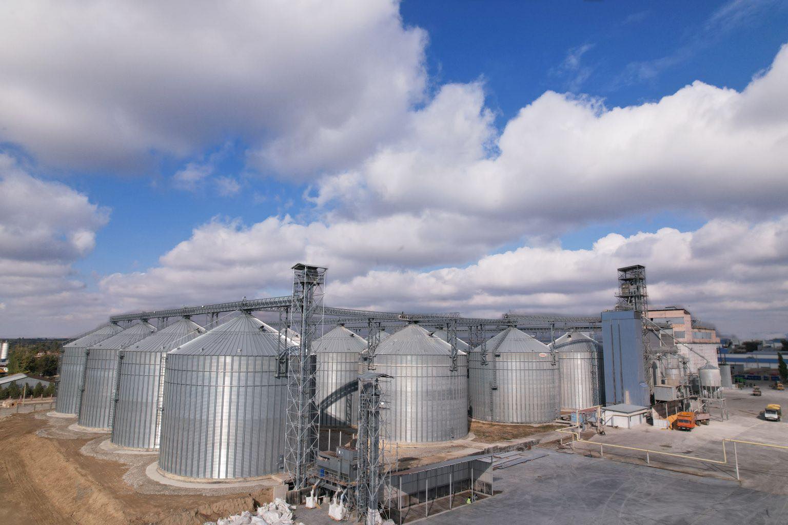 В Туркестанской области реализуется проект по глубокой переработке кукурузы «Казкрахмал»