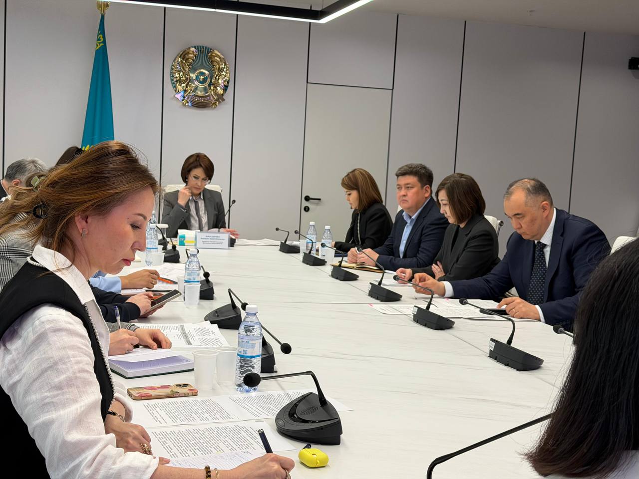 ДЕНСАУЛЫҚ САҚТАУ МИНИСТРІ АЗАМАТТАРДЫ ЖЕКЕ ҚАБЫЛДАДЫ: БІРҚАТАР МӘСЕЛЕЛЕР ЖЕДЕЛ ШЕШІЛДІ