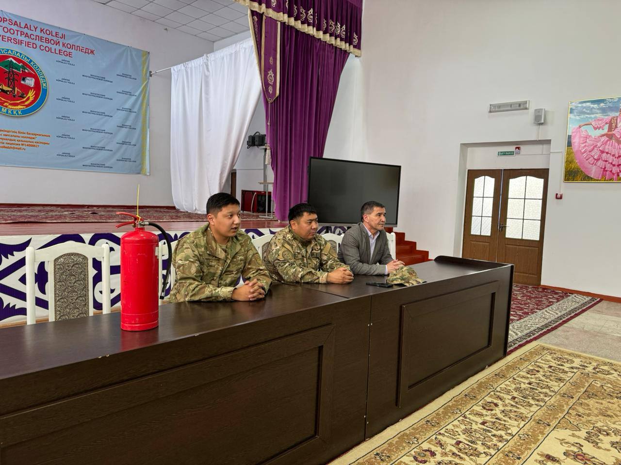 Жаңатас қаласында студенттермен кездесу өтті