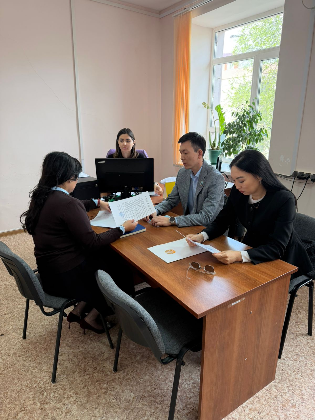 Халықты әлеуметтік қорғау саласындағы реттеу және бақылау комитетінің Атырау облысы бойынша департаментінде мерзімді тексеру жүргізілуде