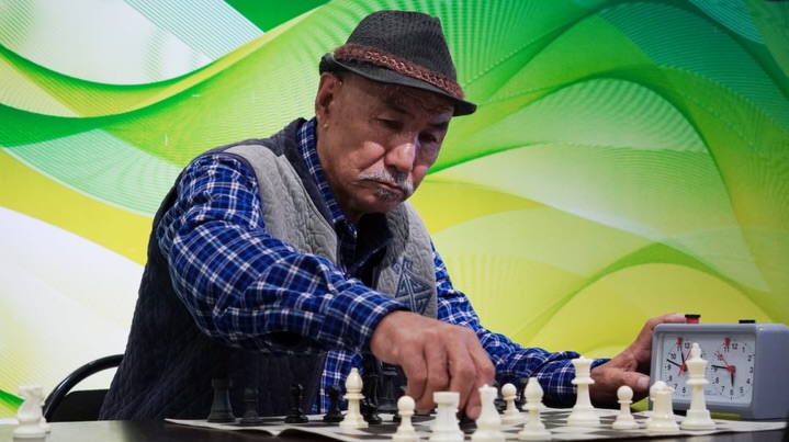 КЕЛЕС: АРДАГЕРЛЕР АРАСЫНДА ШАХМАТТАН ЖАРЫС ӨТТІ