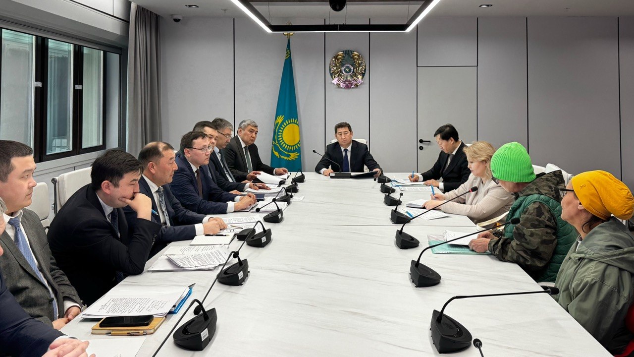 Айдарбек Сапаров азаматтарды жеке қабылдады