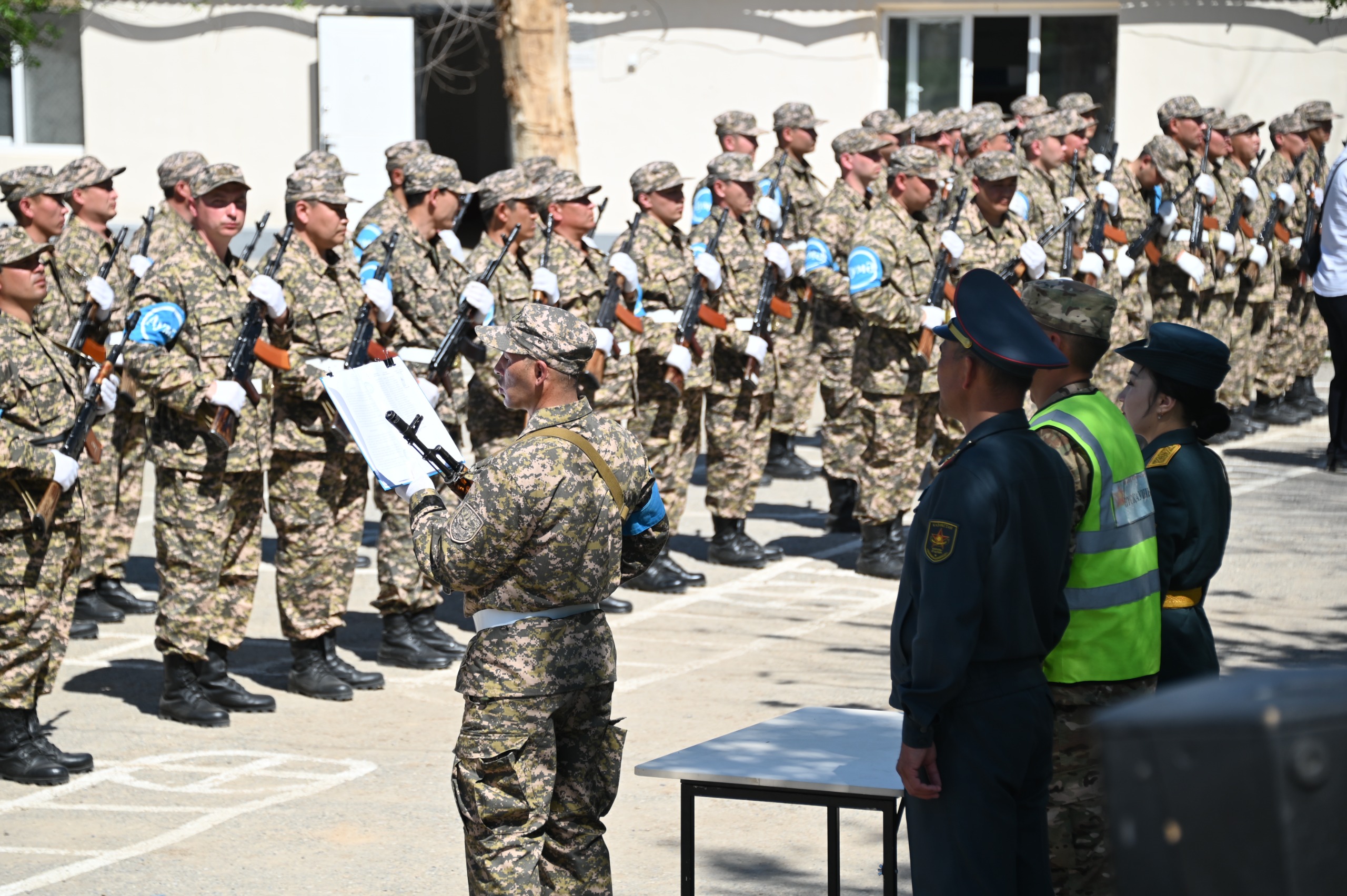 ШЫМКЕНТТЕ 118 ӘСКЕРИ МІНДЕТТІ ОТАНҒА АДАЛ БОЛУҒА АНТ БЕРДІ