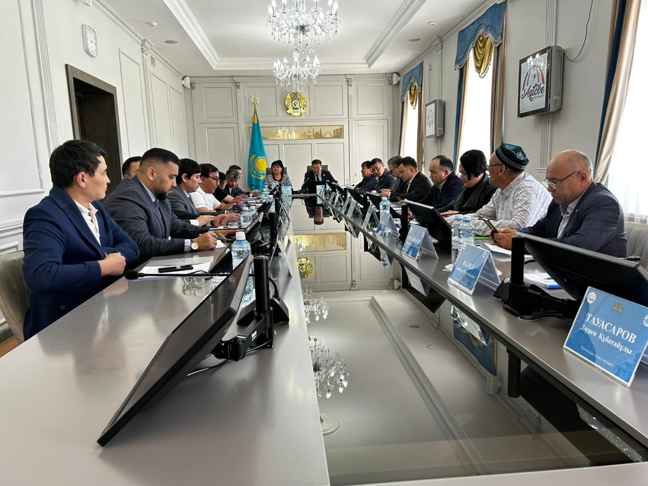 Мәслихаттың индустриалдық даму, инфрақұрылым және тұрғын үй-коммуналдық мәселелер бойынша тұрақты комиссия отырысы өтті