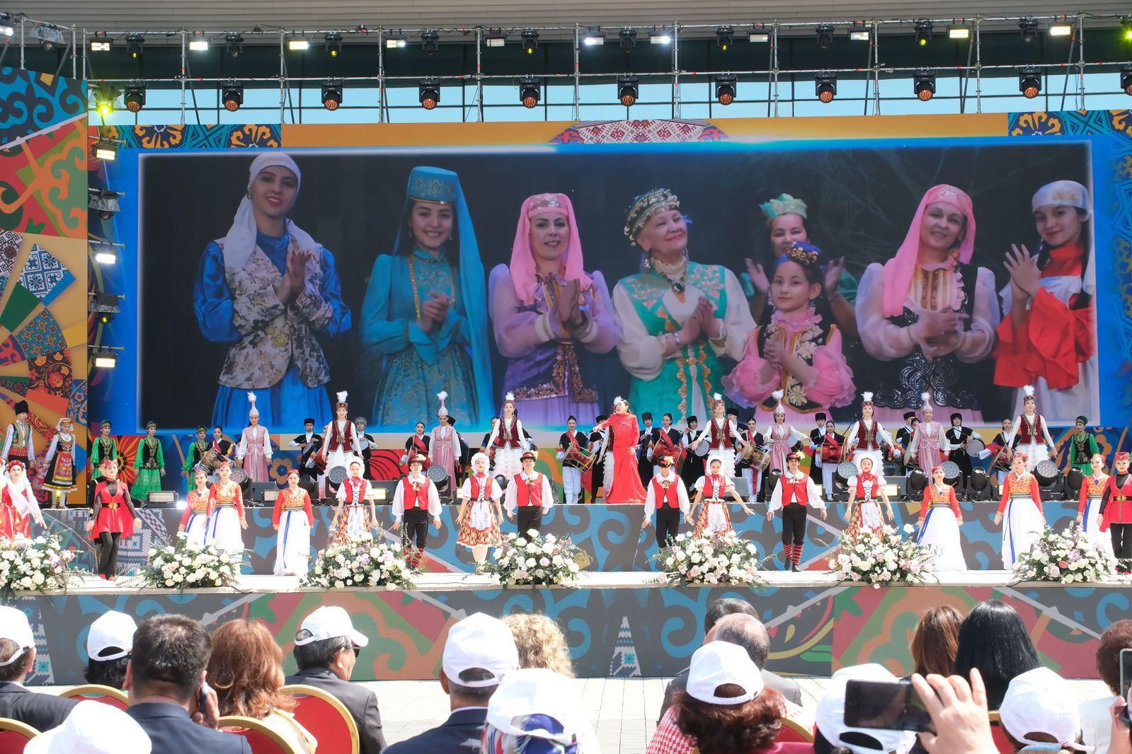Алматыда 1 мамыр – Қазақстан халқының бірлігі күні кең көлемде атап өтіледі