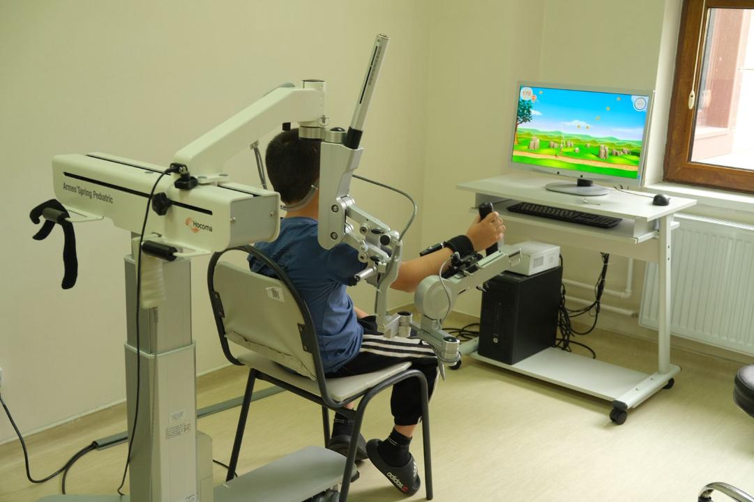 Астана Орталық Азиядағы жоғары технологиялы медицинаның орталығы ретіндегі орнын нығайтып келеді: шетелдік дәрігерлер елорданың клиникаларымен танысты