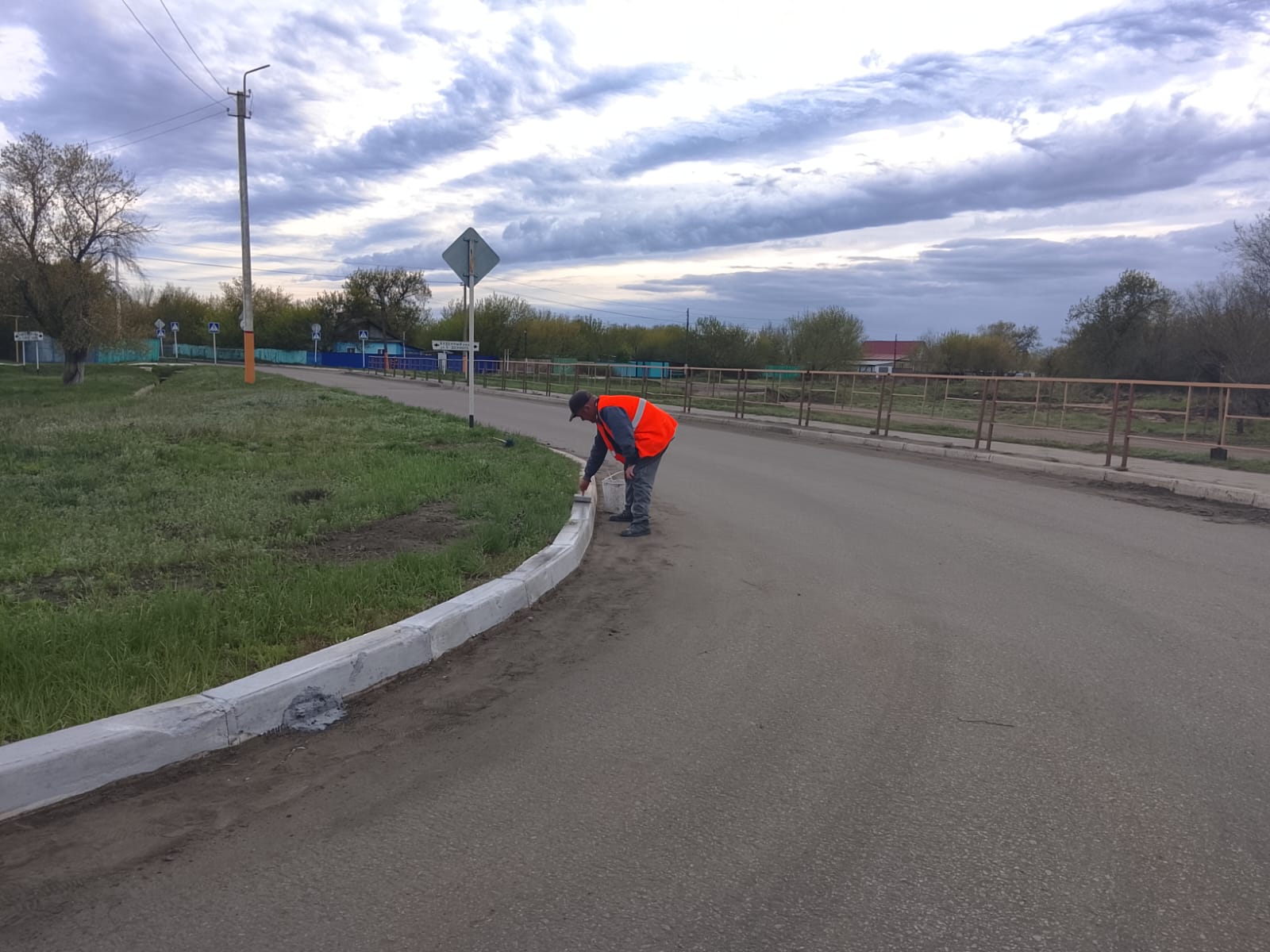 Бордюрлерді сырлау