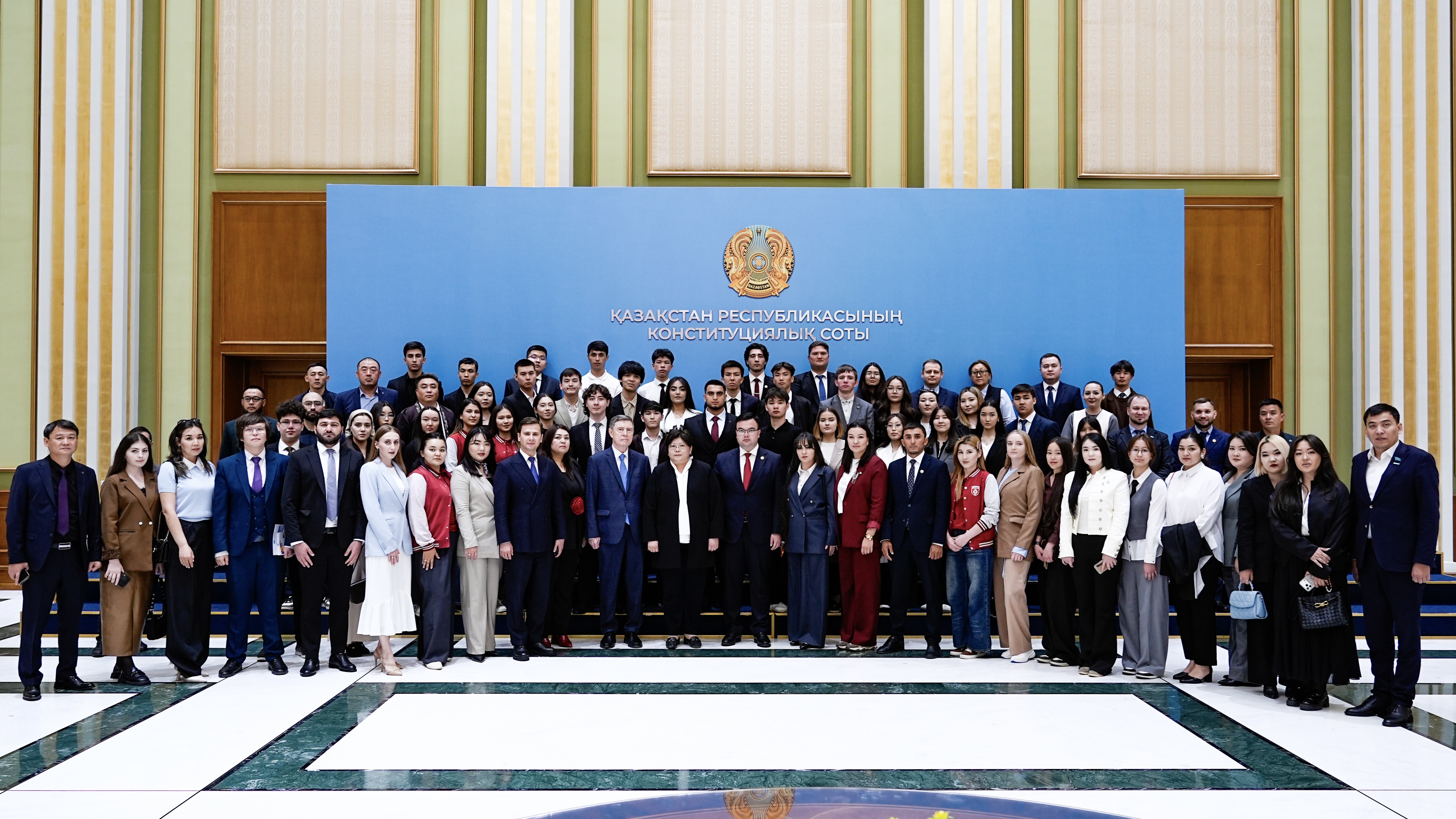 Конституциялық Сотта «Ассамблея жастары» өкілдерімен ашық диалог өтті