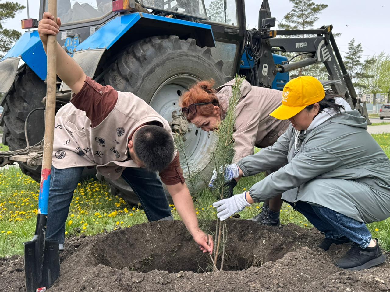 Республикалық «Таза Қазақстан» экологиялық акциясы аясында бүгін қалада кезекті көгалдандыру шарасы ұйымдастырылды