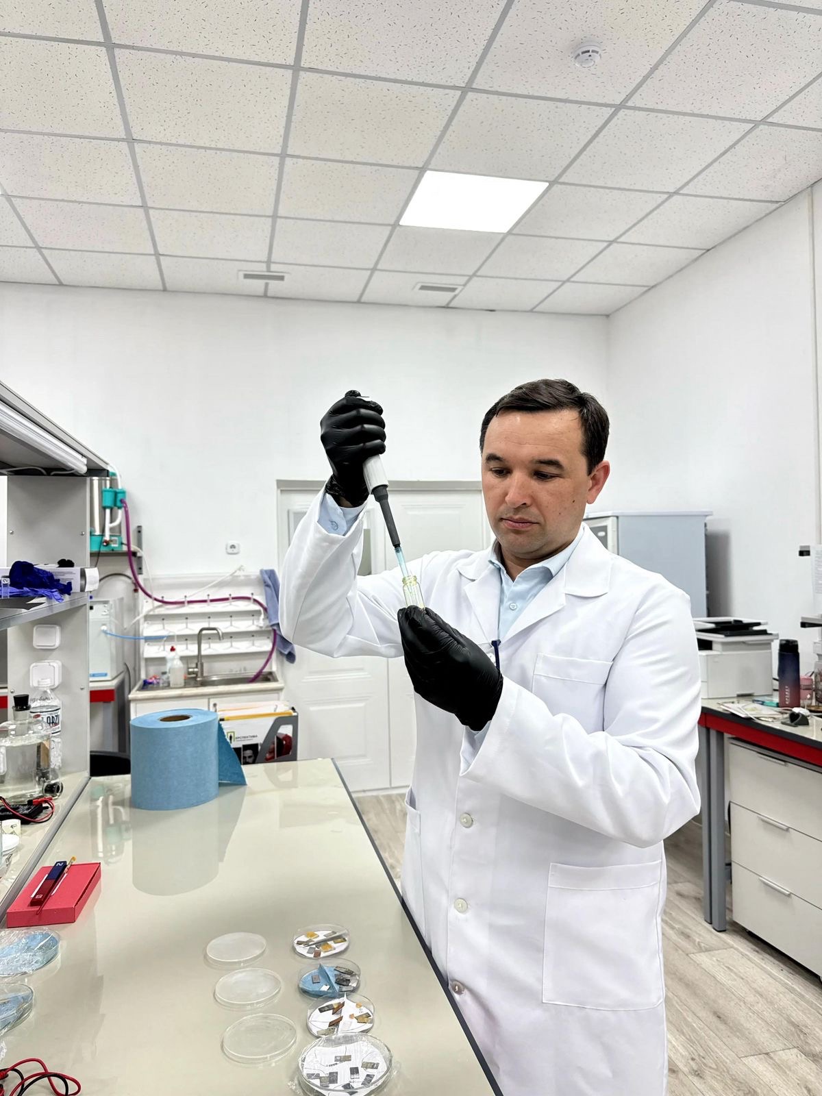 Фотокатализ және сутегі энергетикасы саласындағы қазақстандық ғалым