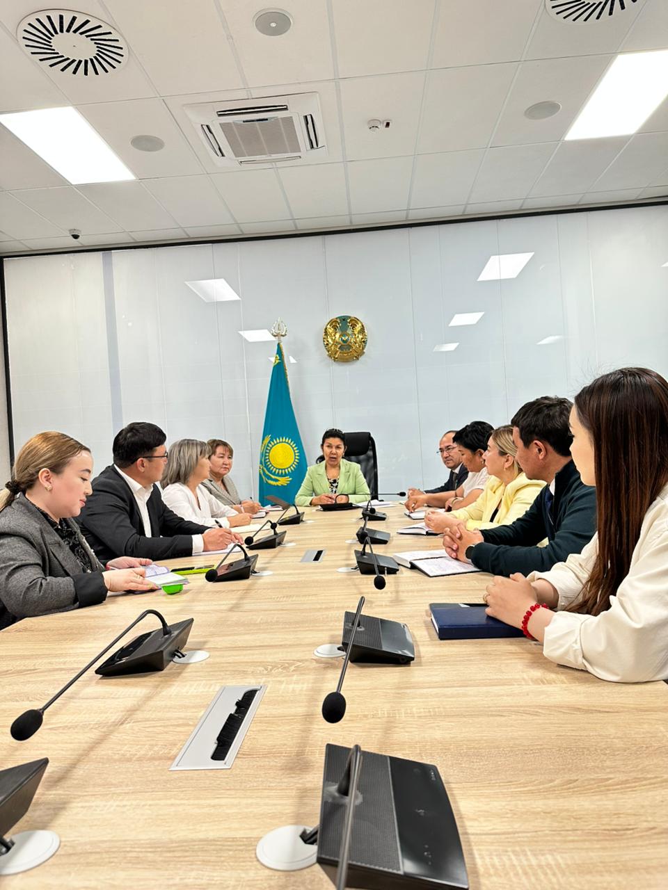 КЕЗЕКТІ АППАРАТТЫҚ ЖИЫН ӨТТІ