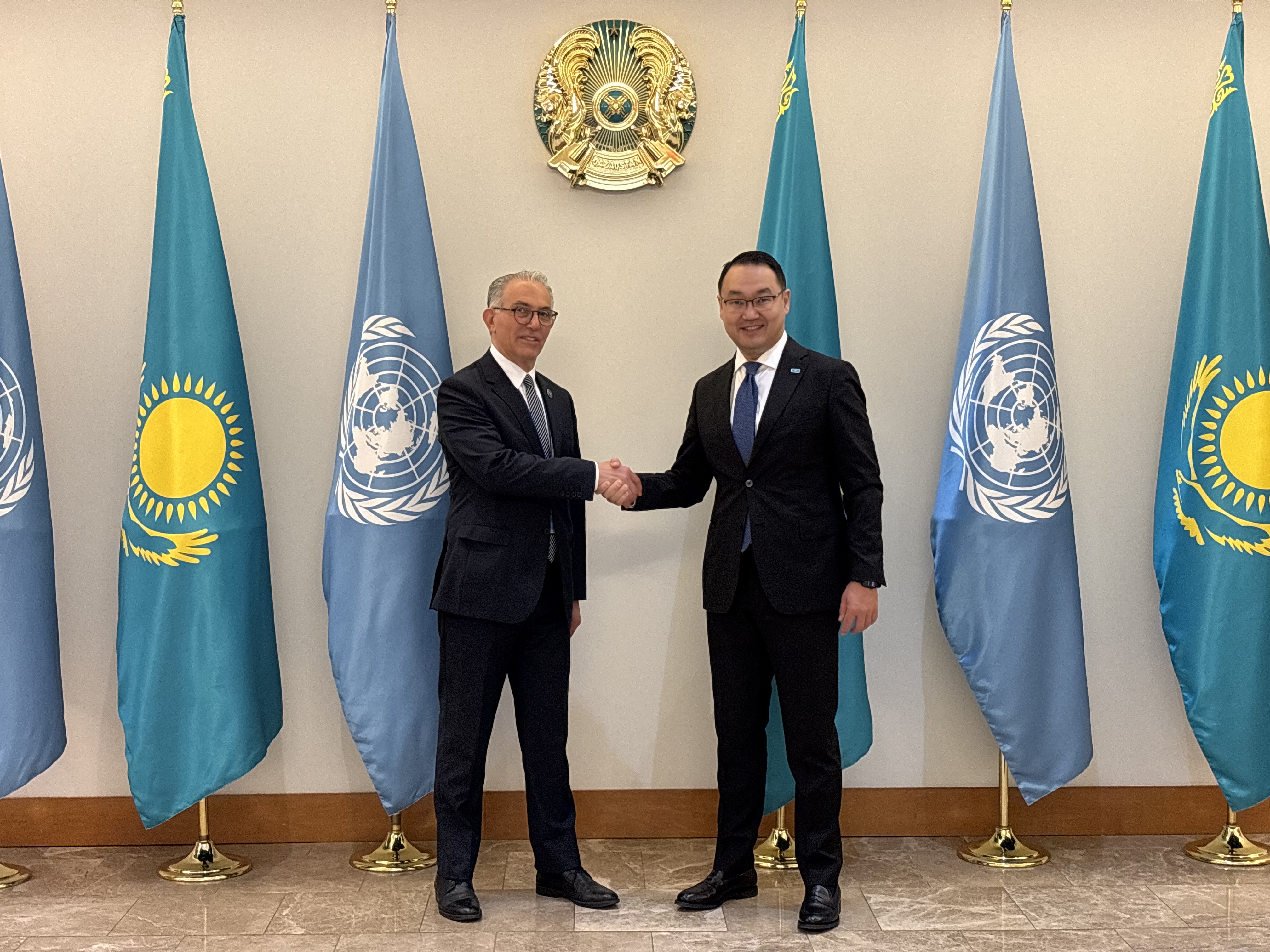 Ядролық қаруды таратпау туралы шарттың аясында: Қазақстан жаһандық ядролық қауіпсіздікті нығайту жөніндегі халықаралық күш-жігердің назарында