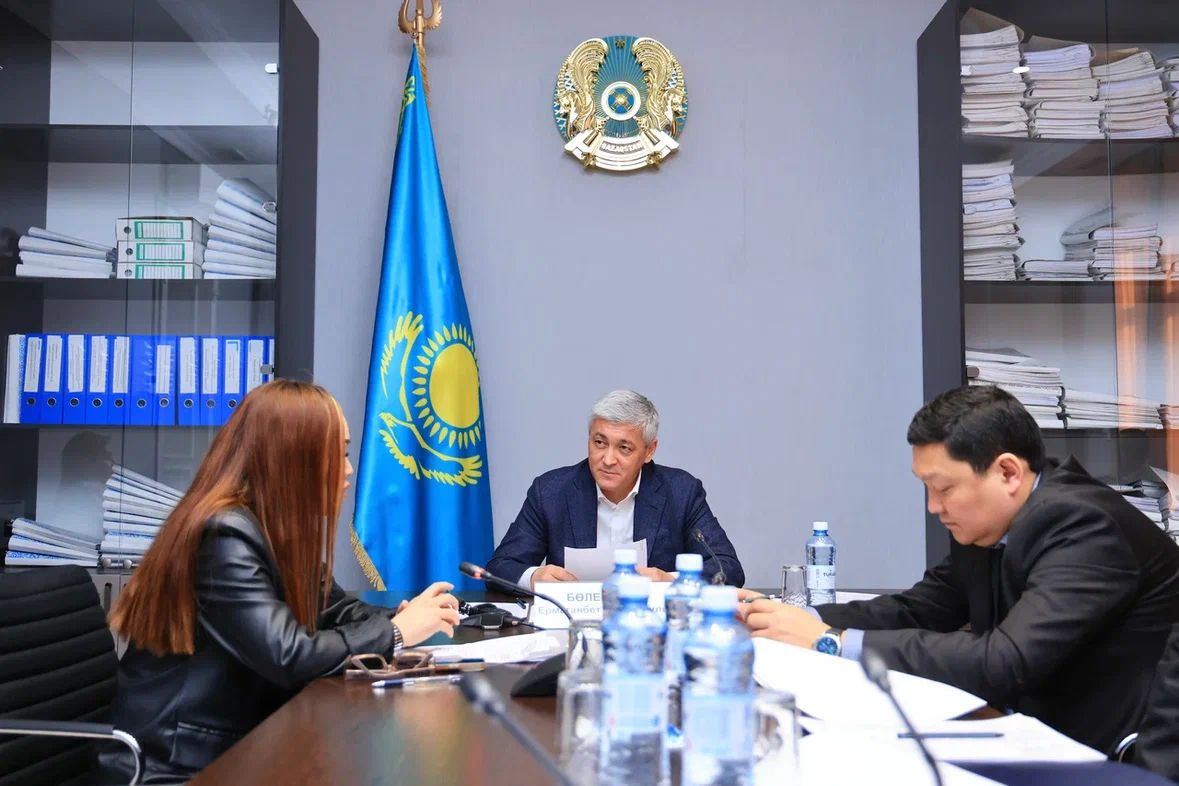 Ермағанбет Бөлекпаев Қарағанды облысы тұрғындарының өтініштерін тыңдады