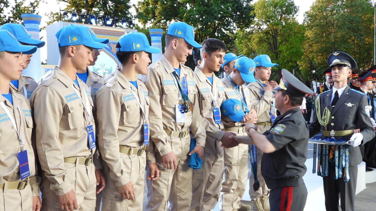 «Абай қырандары» командасы Өзбекстанда өткен жас патриоттар жарысында екінші орын олжалады
