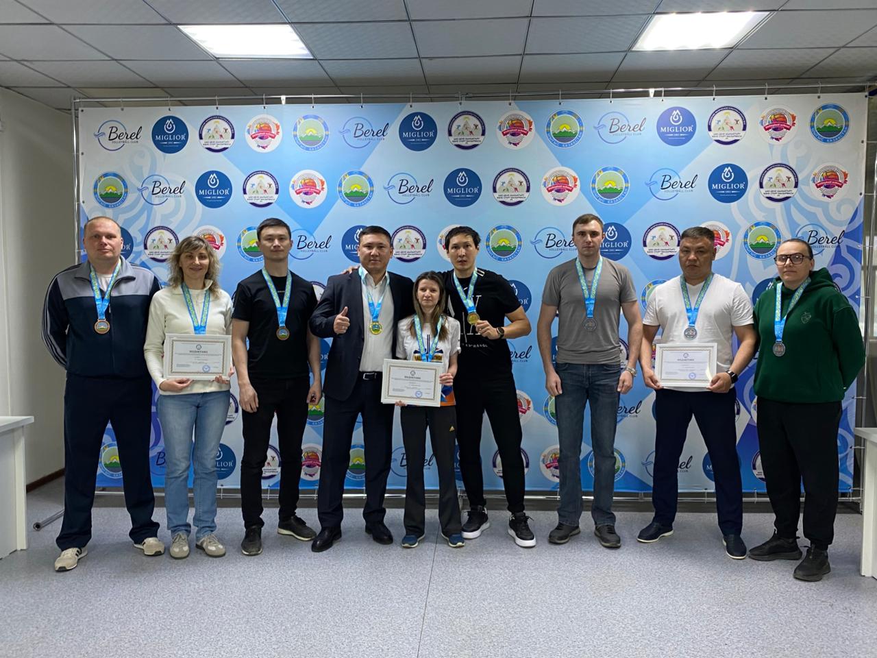 ШЫҒЫС ҚАЗАҚСТАНДА МЕМЛЕКЕТТІК ҚЫЗМЕТШІЛЕР АРАСЫНДА ЖҮЗУДЕН ҮЗДІКТЕР АНЫҚТАЛДЫ