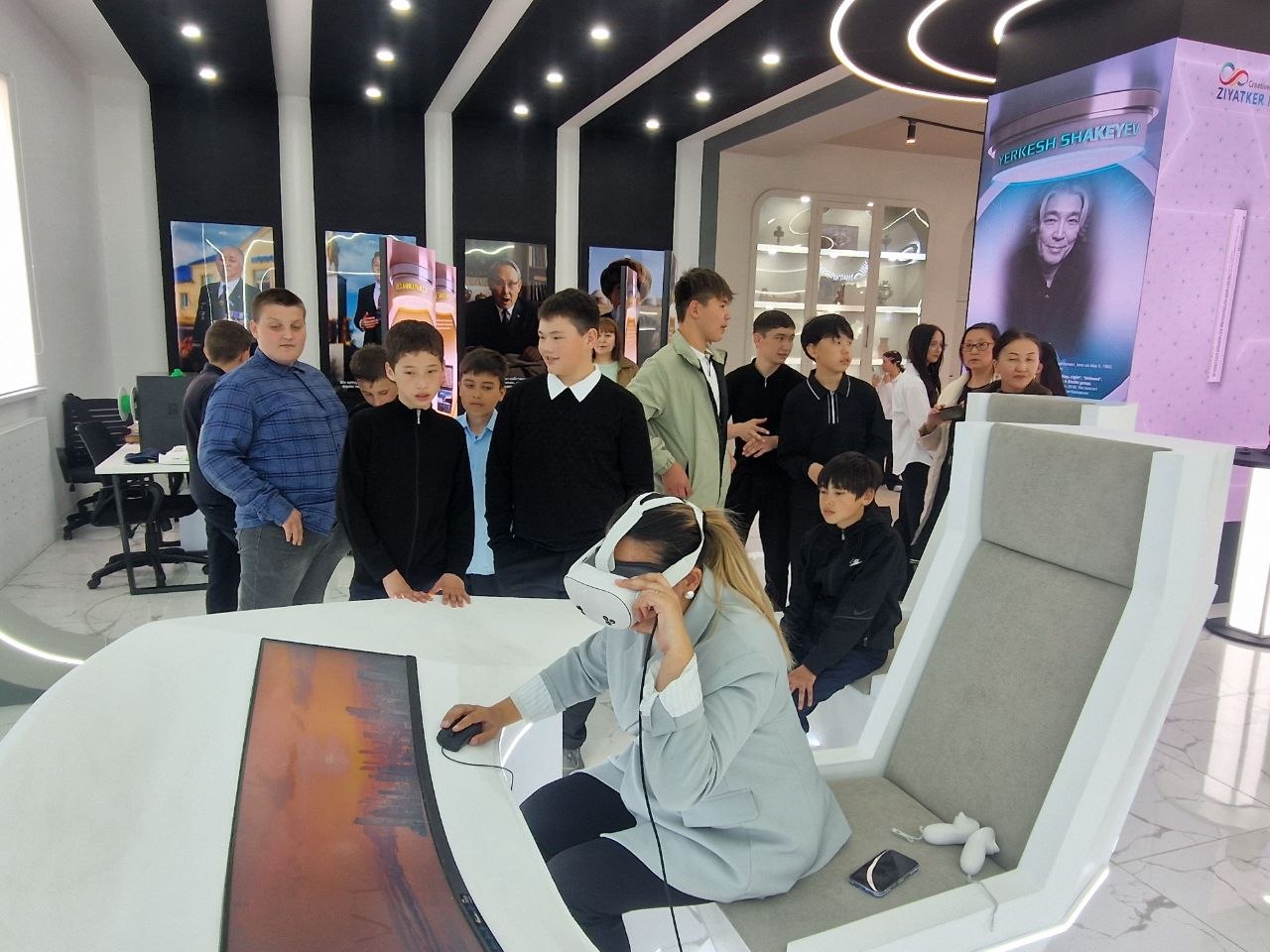 Цифрлық музей мен креативті орталыққа экскурсия