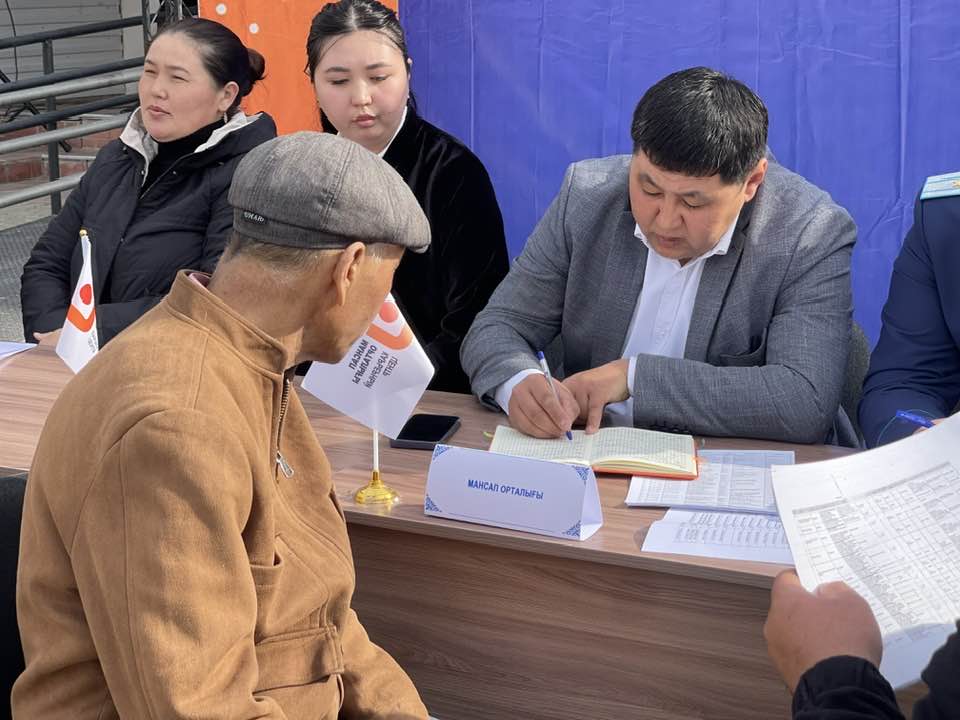 11 АДАМ ЖҰМЫСҚА ОРНАЛАСТЫ