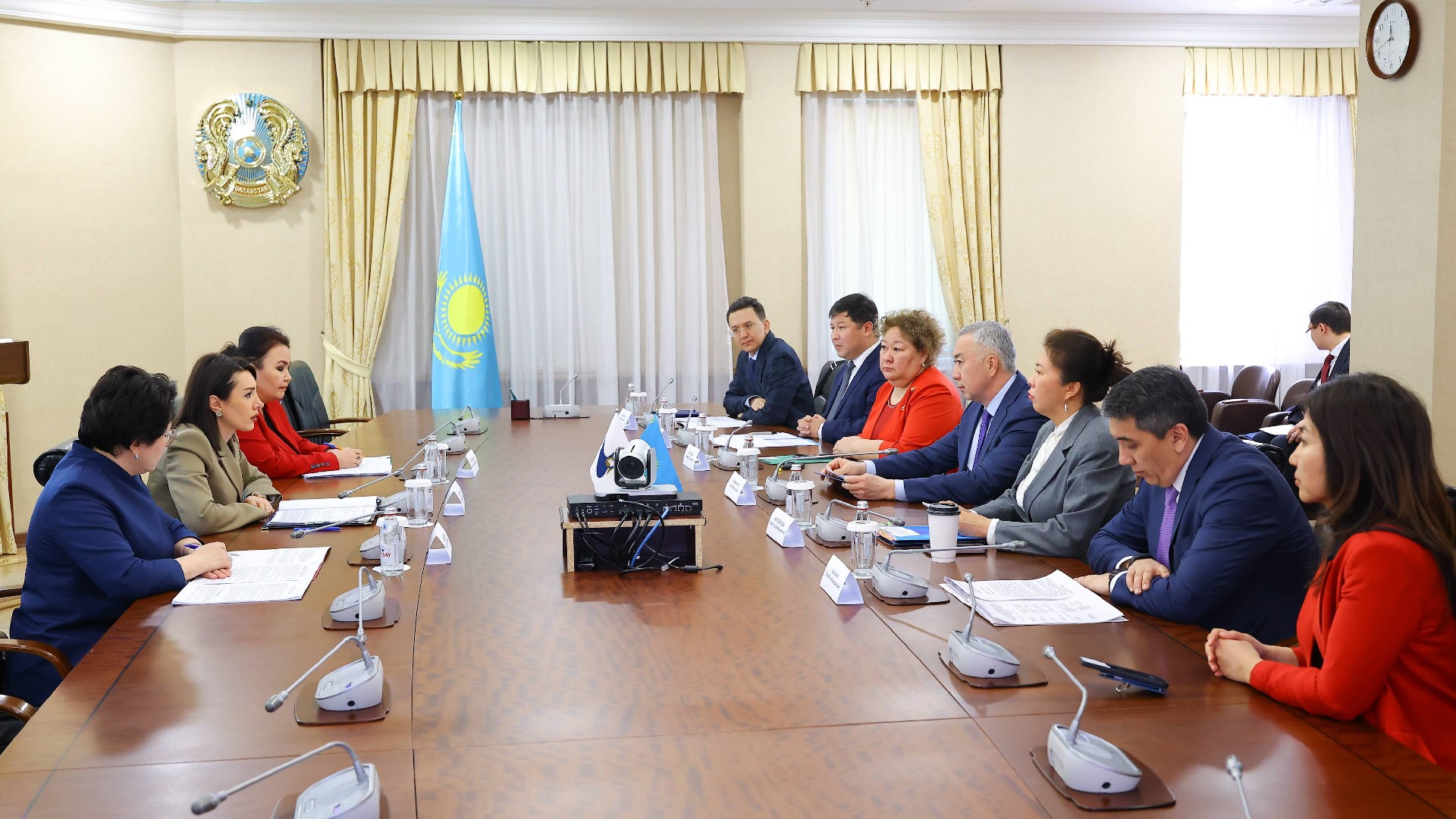 Серик Жумангарин обсудил с ЕЭК развитие кооперационных проектов