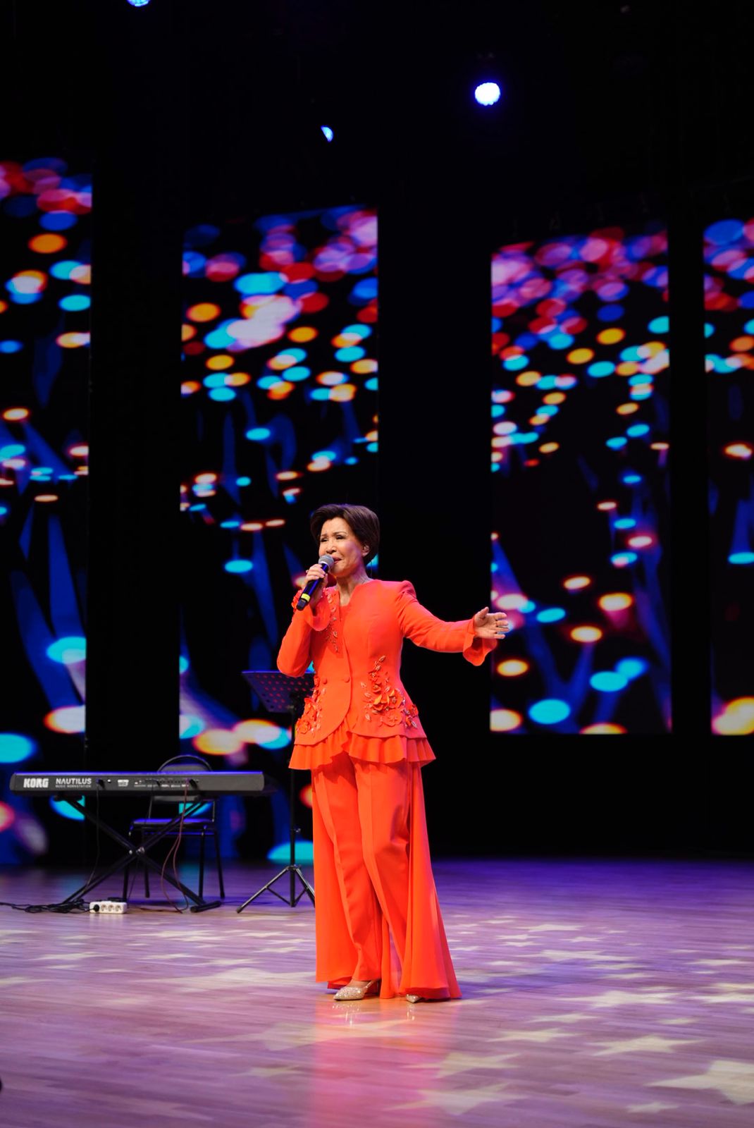 ШЫМКЕНТТЕ РОЗА РЫМБАЕВАНЫҢ КОНЦЕРТІ ӨТТІ