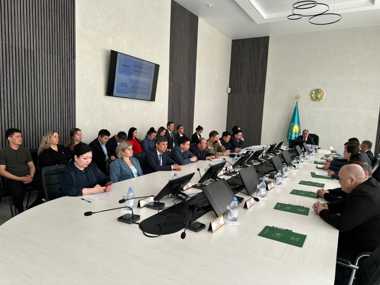 Мәслихат сессиясында қаланың өзекті мәселелері қаралды