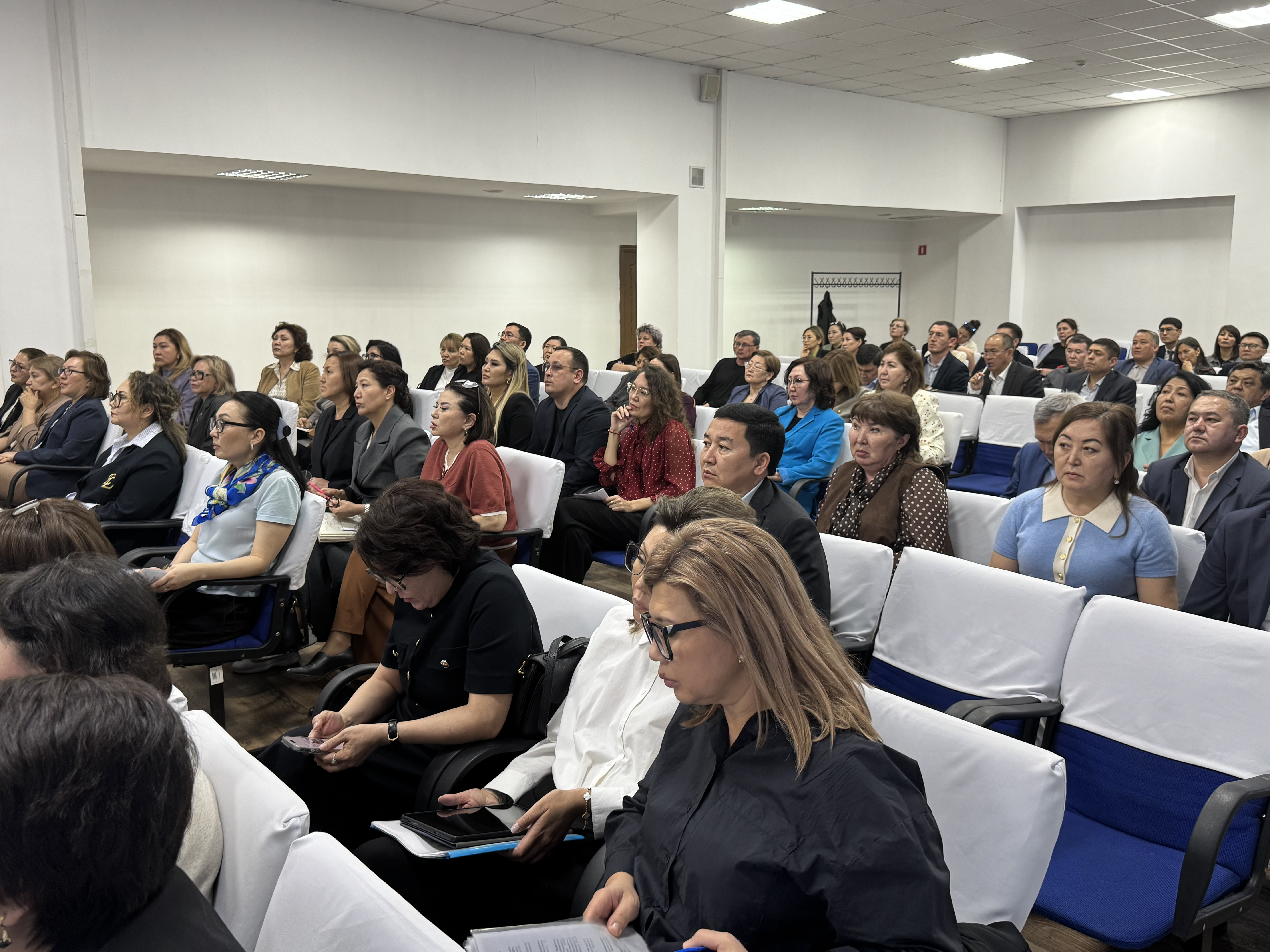 Алматыда қалалық денсаулық сақтау жүйесін дамыту бойынша жұмыс отырысы өтті