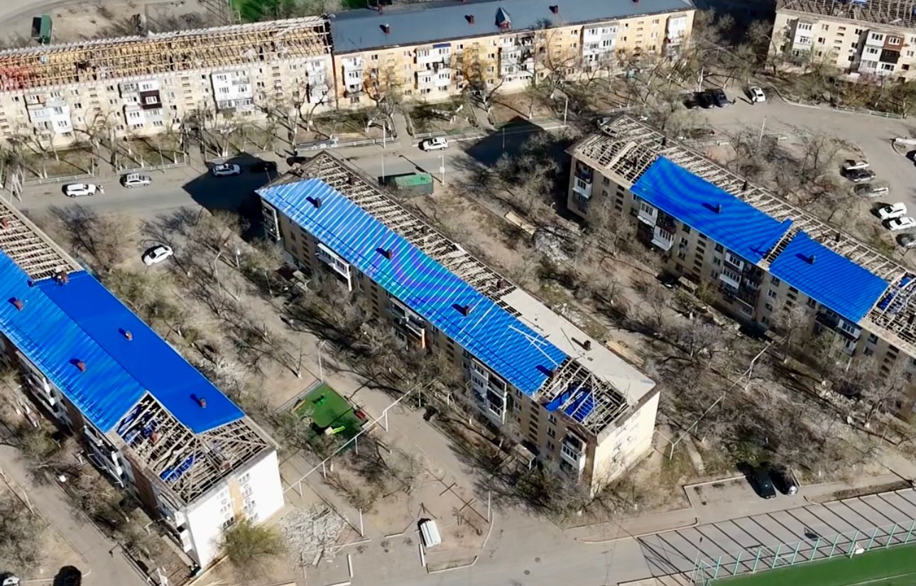 Қонаевта 13 тұрғын үйдің шатыры жаңартылуда