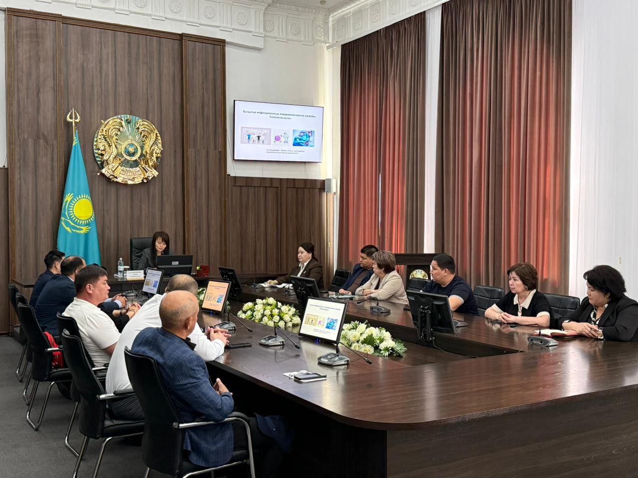 ЖҰМЫС ЖИНАЛЫСЫНЫҢ ӨТКЕНДІГІ ТУРАЛЫ