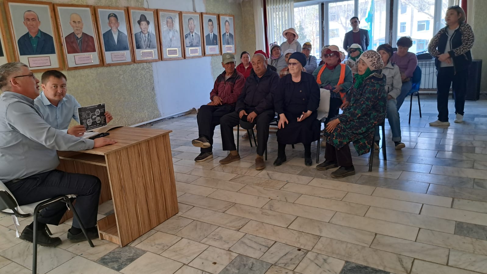 2026 жылғы 02 сәуірде Айдарлы ауылдық округінің әкімі Хабиұлы Қанаттың Айдарлы ауылдық округі тұрғындарымен кезекті есептік кездесуі өтті.