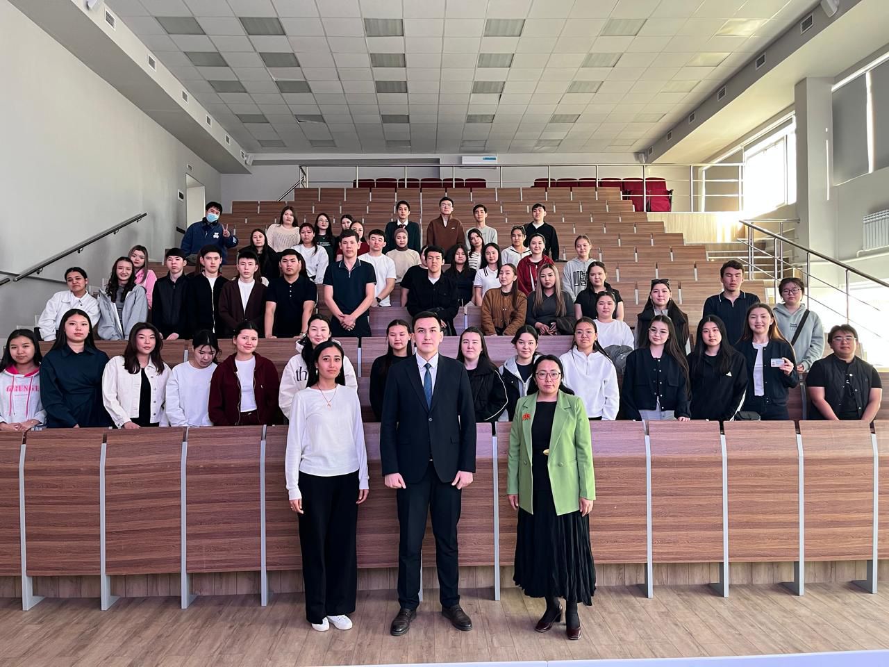 2026 жылдың сәуір айында Экологиялық реттеу және бақылау комитетінің аумақтық департаменттері ел бойынша бірқатар экологиялық сағаттар өткізе бастады.