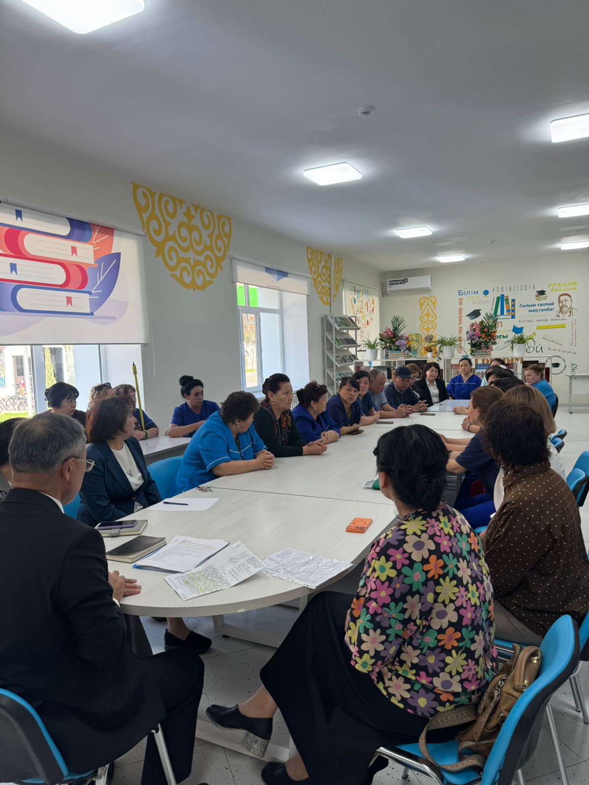 Ө.Жолдасбеков атындағы №9 IT мектеп лицейінің кіші қызметкерлерімен кездесу өткізілді