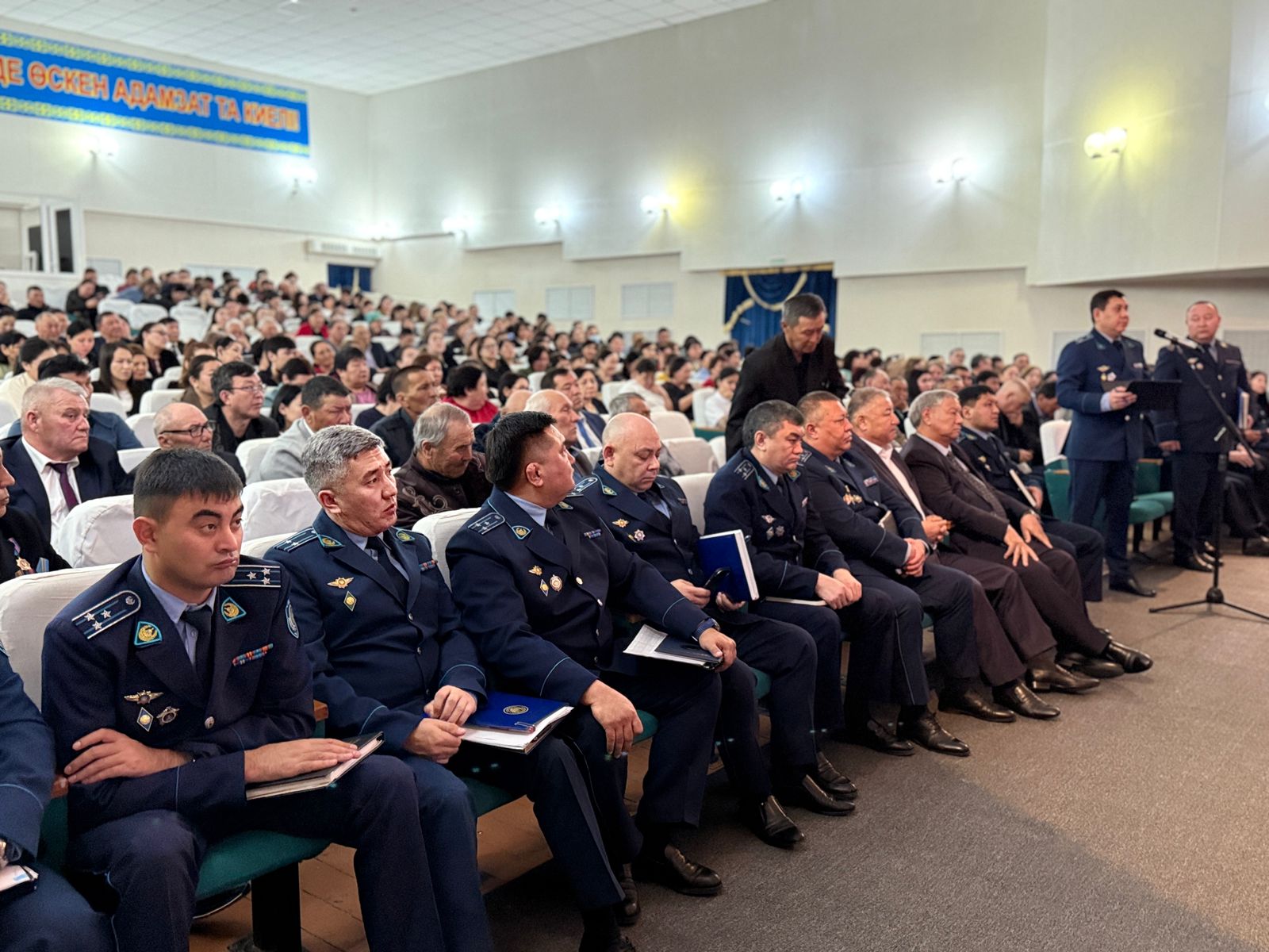 ЗАҢ МЕН ТӘРТІП: БАЛҚАШ АУДАНЫНДА ХАЛЫҚПЕН АШЫҚ ДИАЛОГ