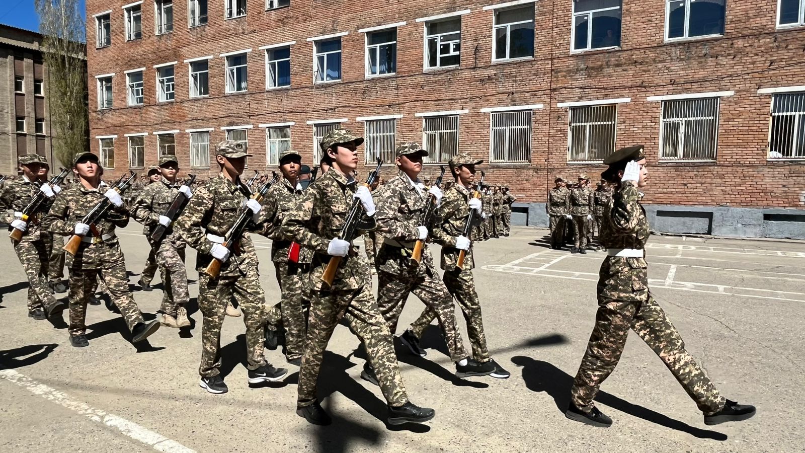 «Жас Сарбаз» клубтарының облыстық саптық және ән байқауы