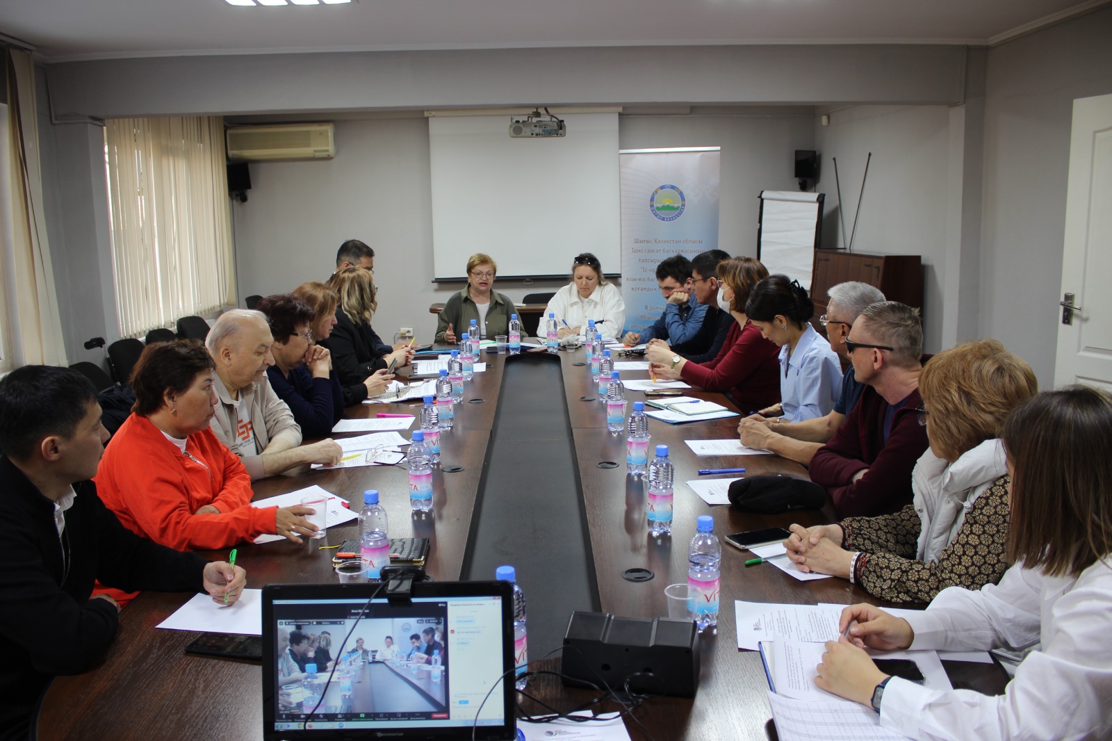 ШҚО қоғамдық кеңесі жанындағы мүгедек адамдардың құқықтары жөніндегі комитеттің отырысы.