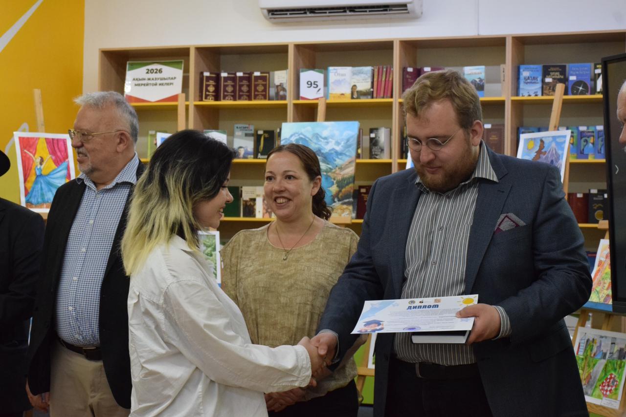 Алматыда «Гүлденген мегаполис» атты көрме өтті