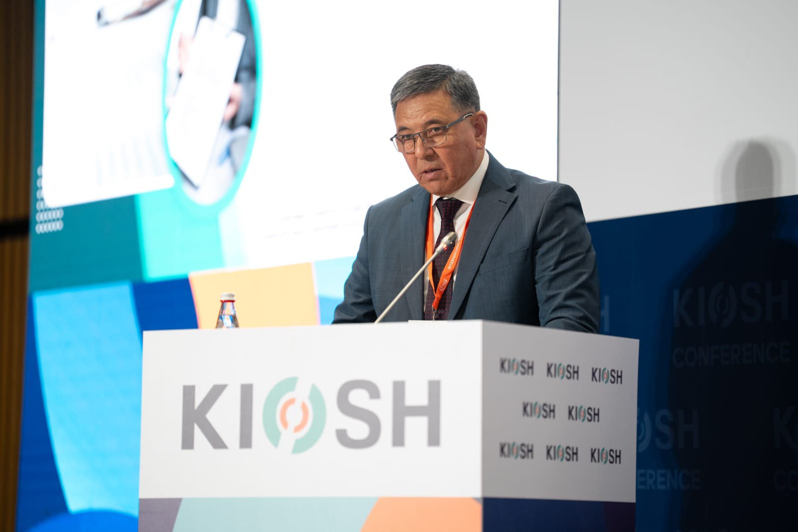 KIOSH алаңында Департамент басшысы өнеркәсіптік өңірлердегі тәуекелдерді бағалау жүйесін жетілдірудің өзекті бағыттарын атап өтті